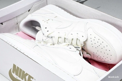 Jordan Travis x 1 Scott Air Low OG1228-111 0721